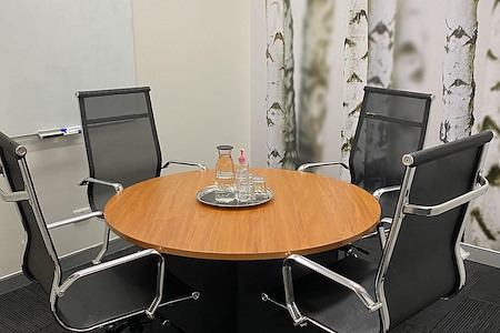 workspace365 Bondi Junction - Little Queenie Meeting Room