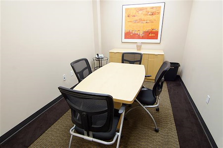 Pocket Meeting Room