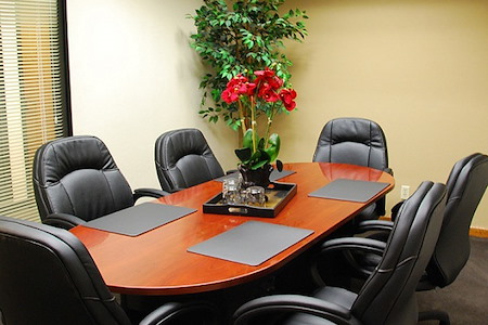 580 Executive Center - Small Conference Room
